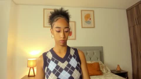 Snapshot of jade_obi chatting on 2, 10, 2025 Jade smile online show from 2, 10, 2025