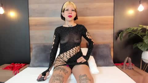 Snapshot of jade_spinters chatting on 16, 5, 2026 J A D E online show from 16, 5, 2026