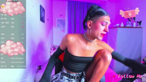 Jade Benett online show from 9, 10, 2025