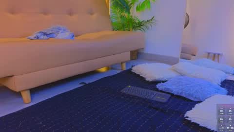 jadee__ online show from 23, 11, 2025