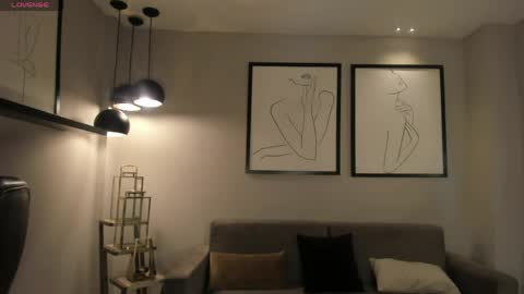 JADE EVANS online show from 14, 4, 2026