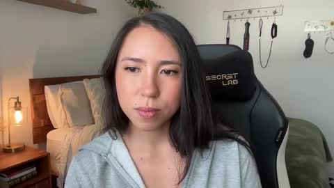 Jade Love online show from 14, 11, 2025