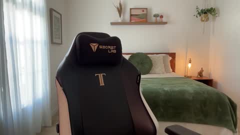 Jade Love online show from 16, 1, 2026