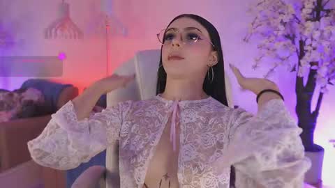 Jade Summer online show from 5, 2, 2026