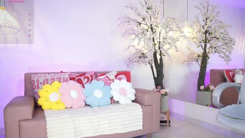 Jade Summer online show from 6, 4, 2026