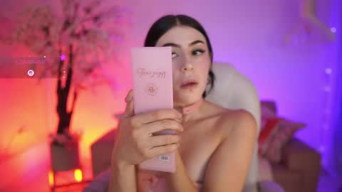 Jade Summer online show from 15, 4, 2026