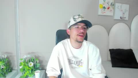 Snapshot of jake_miller__ chatting on 30, 4, 2026 Jake online show from 30, 4, 2026
