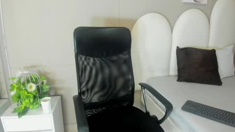 Snapshot of jake_miller__ chatting on 6, 5, 2026 Jake online show from 6, 5, 2026
