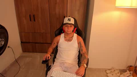 Snapshot of jake_pons chatting on 13, 1, 2026 Jake Pons online show from 13, 1, 2026