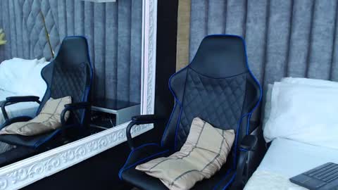 jakemoxleey online show from 23, 1, 2025