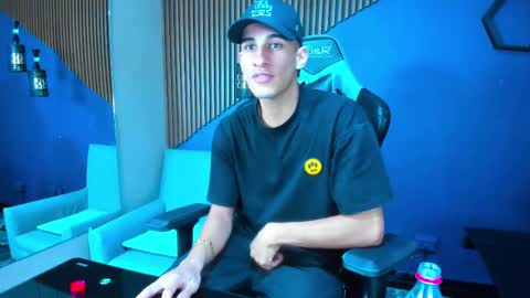 jakemoxleey online show from 1, 3, 2025