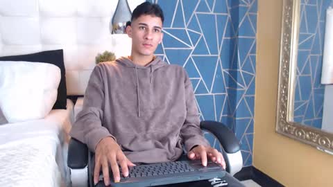 jakemoxleey online show from 4, 3, 2025