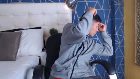 jakemoxleey online show from 7, 3, 2025