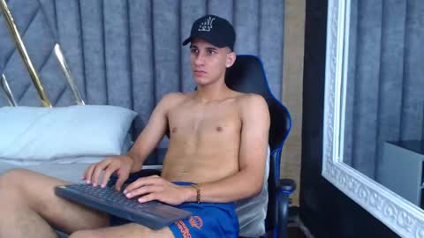 jakemoxleey online show from 10, 3, 2025