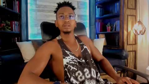   online show from 14, 10, 2025