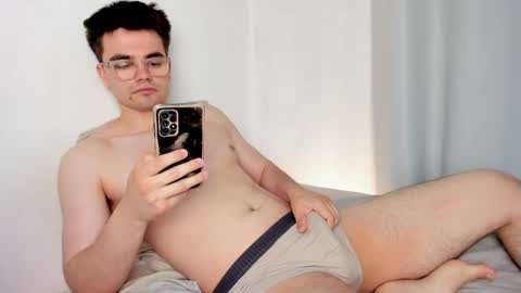 Snapshot of jame_flow chatting on 30, 5, 2026 Hey there Im Jame online show from 30, 5, 2026