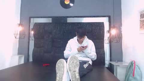 James y Kenet online show from 17, 2, 2026