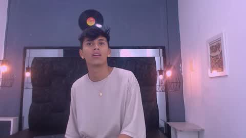 James y Kenet online show from 2, 3, 2026