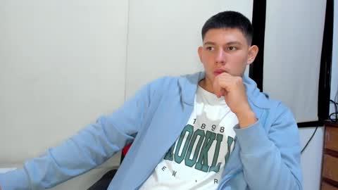 Snapshot of james_cr chatting on 12, 2, 2025 james_cr online show from 12, 2, 2025