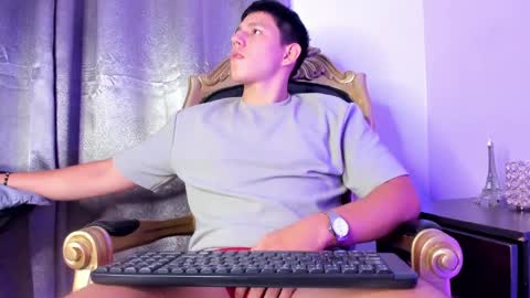 Snapshot of james_cr chatting on 7, 3, 2025 james_cr online show from 7, 3, 2025