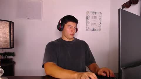 Snapshot of james_cr chatting on 4, 10, 2025 james_cr online show from 4, 10, 2025
