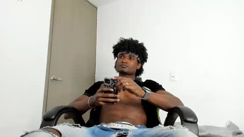 james_makony_1 online show from 23, 12, 2024