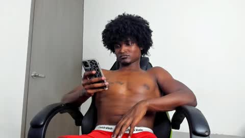 james_makony_1 online show from 30, 12, 2024