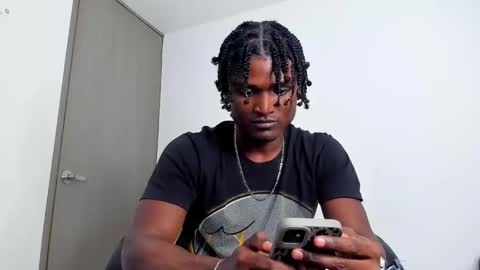 james_makony_1 online show from 3, 1, 2025