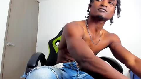 james_makony_1 online show from 6, 1, 2025