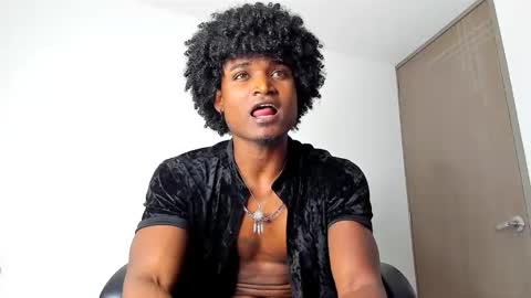 james_makony_1 online show from 15, 1, 2025