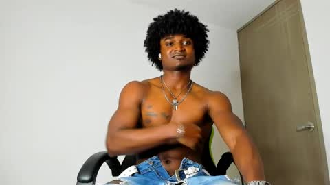 james_makony_1 online show from 30, 1, 2025