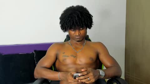 james_makony_1 online show from 18, 2, 2025