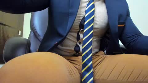 Snapshot of james_thick1 chatting on 9, 1, 2025 James online show from 9, 1, 2025