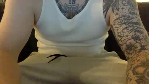 Snapshot of jamesbuilt chatting on 19, 2, 2025 jamesbuilt online show from 19, 2, 2025