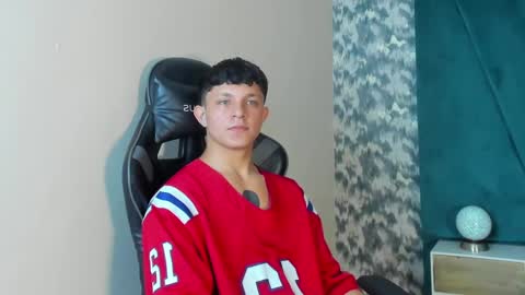 Snapshot of jamesgolden_ chatting on 27, 2, 2025 jamesgolden_ online show from 27, 2, 2025