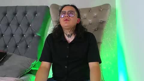 Snapshot of jamess_blake chatting on 19, 9, 2025 James online show from 19, 9, 2025