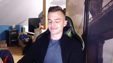 jamesss11158699 online show from 2, 12, 2024