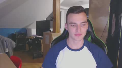 jamesss11158699 online show from 9, 1, 2025