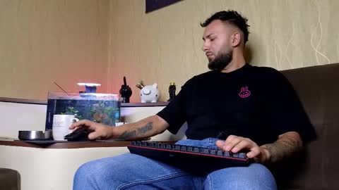 Robbie online show from 19, 9, 2025