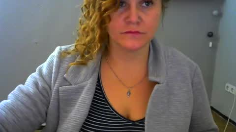 janaloveli online show from 3, 1, 2025