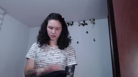 Snapshot of jane_r chatting on 4, 3, 2025 Jane online show from 4, 3, 2025