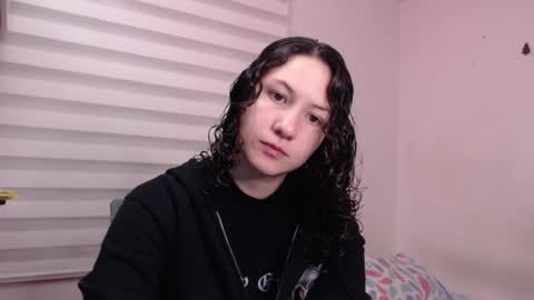 Snapshot of jane_r chatting on 22, 9, 2025 Jane online show from 22, 9, 2025