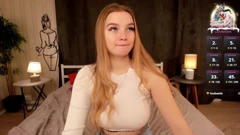 Day Alice Night Stella online show from 26, 12, 2024