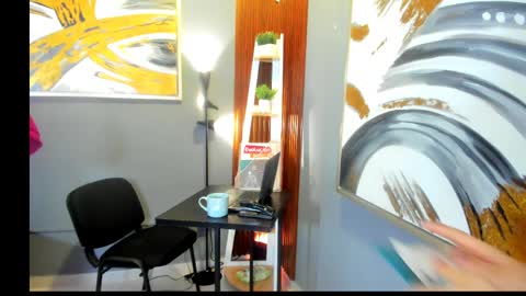 Janinne  online show from 1, 4, 2026