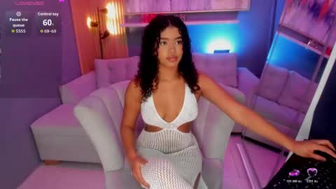 Snapshot of janinne_lu chatting on 28, 5, 2026 Janinne online show from 28, 5, 2026