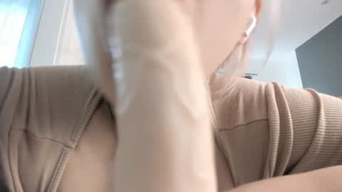 Amelle online show from 14, 1, 2025