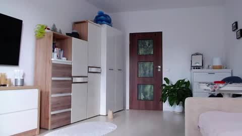 Snapshot of jasmin18v chatting on 6, 6, 2026 Jasmin room for people 40 online show from 6, 6, 2026