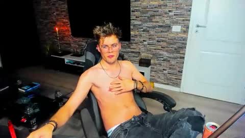 JasoN online show from 11, 11, 2025