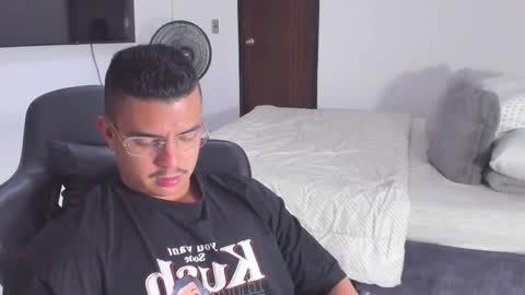 Snapshot of jasperbrooksx chatting on 31, 1, 2025 JBrooksXx online show from 31, 1, 2025
