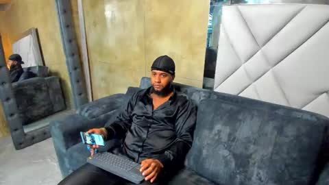 Snapshot of jay_jhonson chatting on 22, 12, 2025 jay jhonson online show from 22, 12, 2025